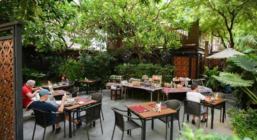 Hotel The Rose Bangkok Exterior foto