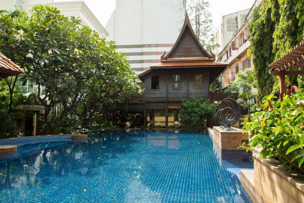 Hotel The Rose Bangkok Exterior foto